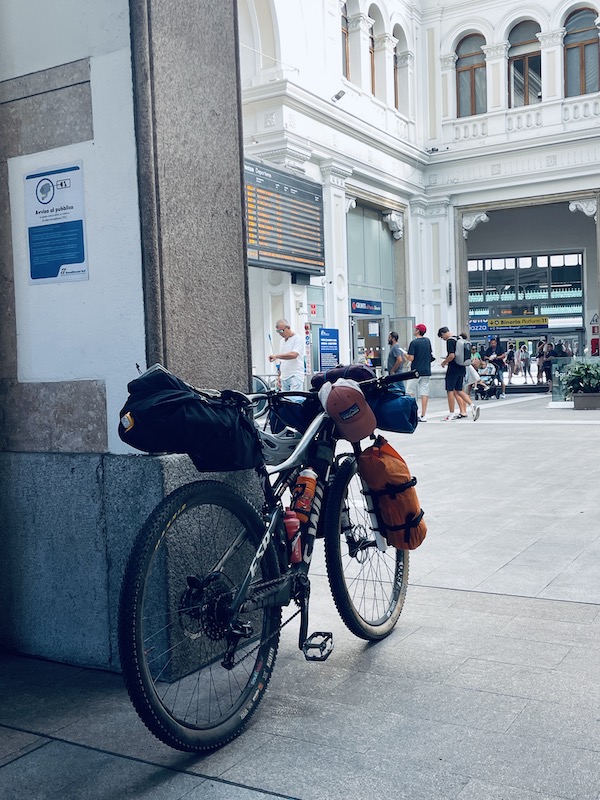 In Mtb in Sardegna, Bikepacking con tenda,treno e nave